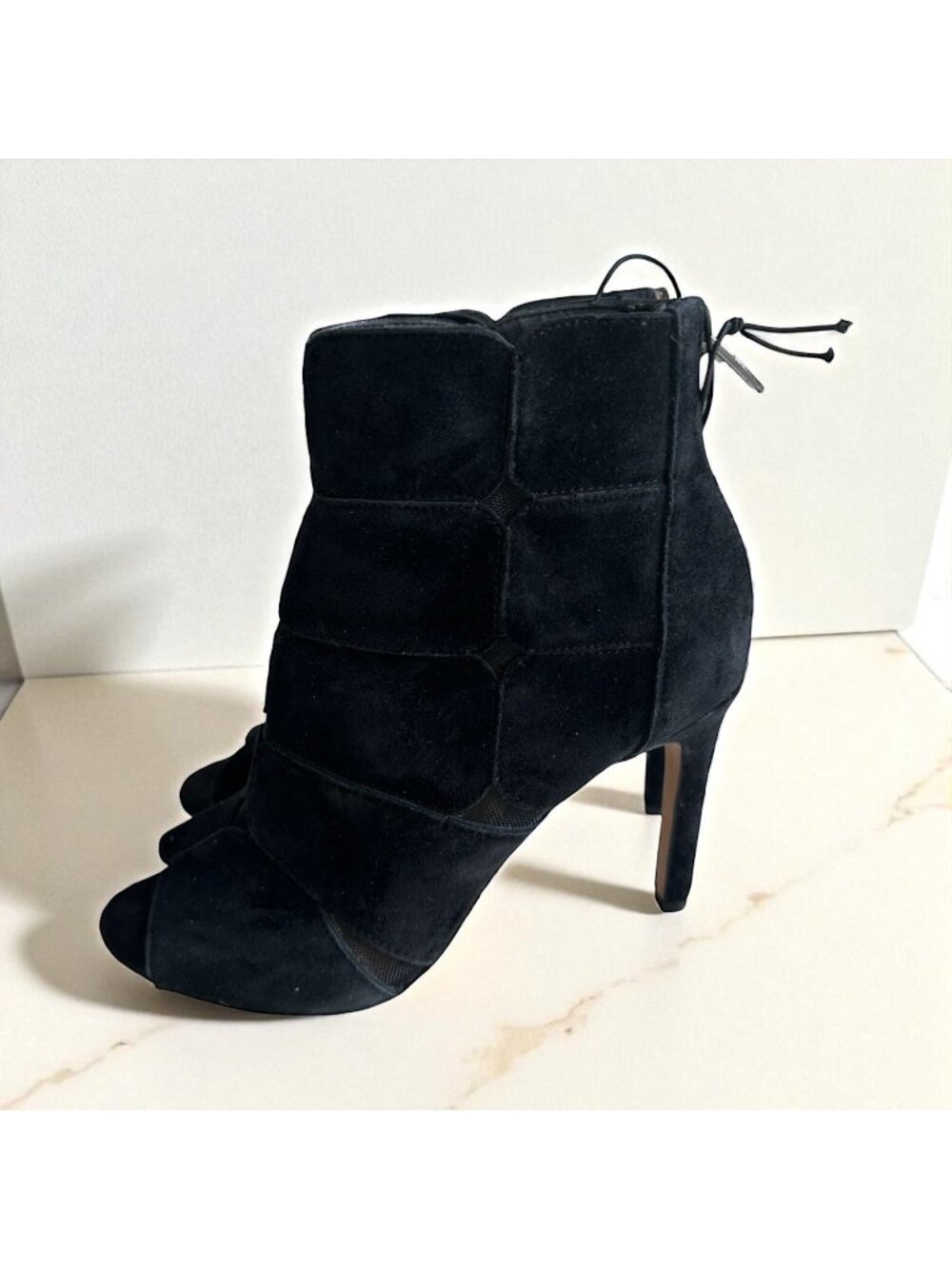 VINCE CAMUTO Kabrien Black Suede Booties Heels Size 6